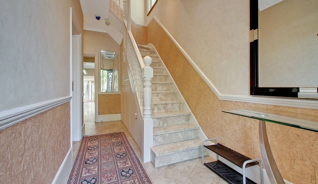 Noel Oasis: London Retreat 5Bed 4Bathroom 2 Sitting Room