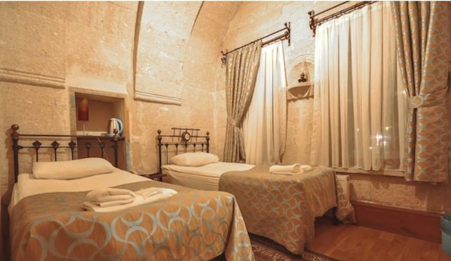 Nomads - Traditional Arch Stone room at the center