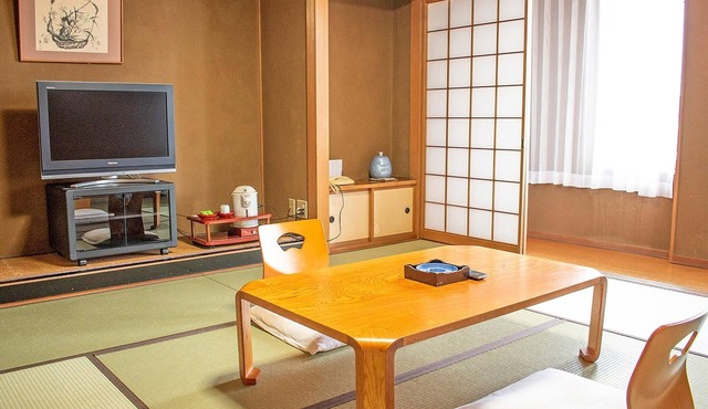 Nonsmoking Enjoy a relaxing stay in a Japanesestyle room with 8 tatami mats room only Large c/Echizen Fukui