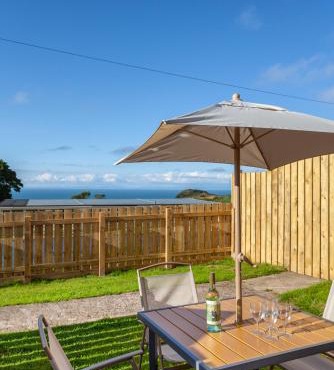 North Devon Resort Residence sea facing garden apartment