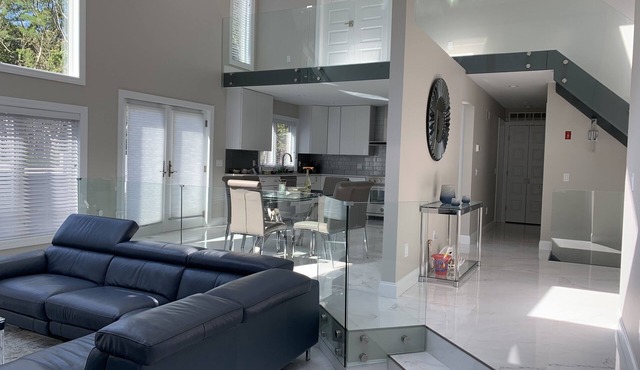 North Fork, New Construction with heated pool, walking distance to beach