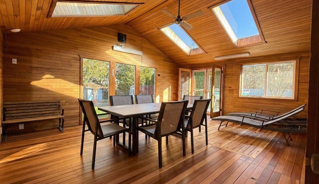 North Seattle Gem! Cedar Sunroom, Hot Tub, AC, EV Charging with Large Backyard!
