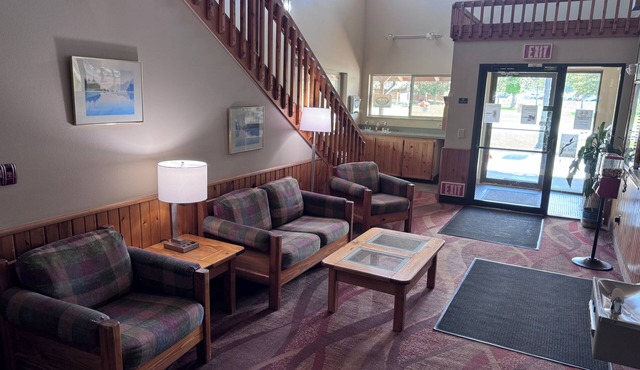 Northwoods Inn & Suites