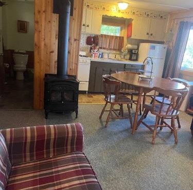 Northwoods Lake Content Cabin