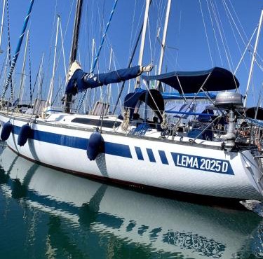 Notte in barca tra gioia e relax cullati dal mare