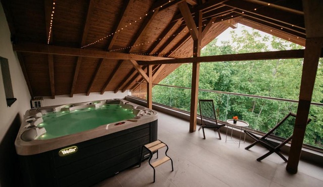 Nuez Residence