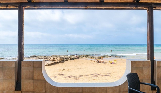 Numa, Wohnung am Strand - Punta Secca by Interhome