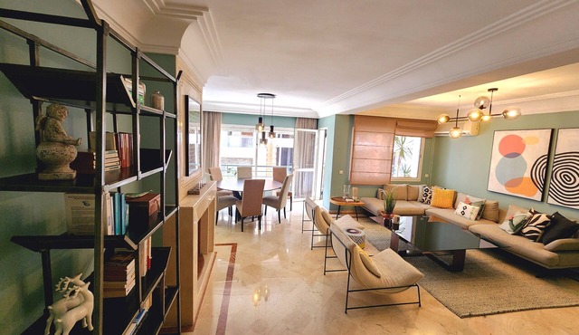 Number Nine Triangle d'Or by IB Signature - Chic apartment in sought-after area