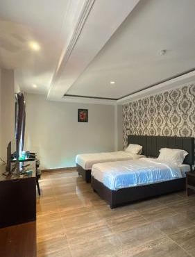 NURIS HOTEL