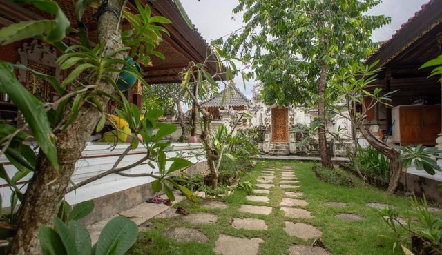 Nushe Hostel & Room