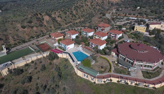 Nysa Hotel