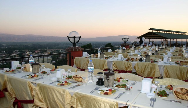 Nysa Hotel