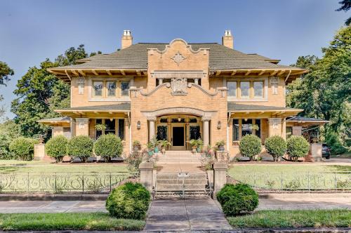 Oak Hall Bed and Breakfast