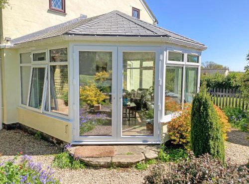 Oak Tree Cottage - E5062