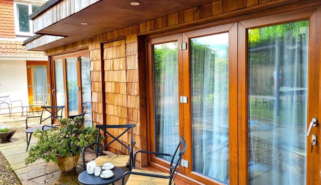 Oak Tree Rooms