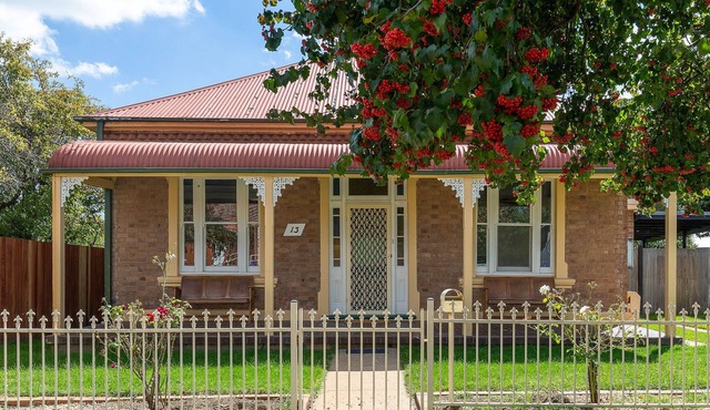 Oaken House Home away from home, pet friendlynDiscounted Weekly & Monthly Stayz