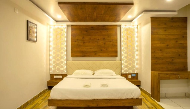 Oaks Residency