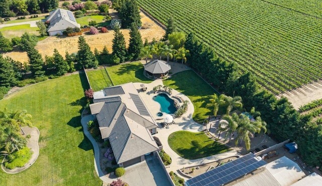Oasis on the vine: Custom Luxury home with Resort Amenities, expansive Game Room