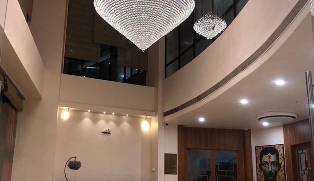 OASIS SUITES