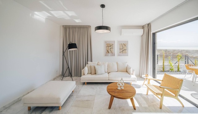Oasis Villa 6 - Three Bedroom Villa, Sleeps 6