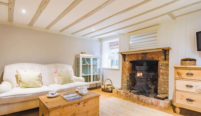 Oast Barn Cottage by Bloom Stays - 2 guests in 1 bedroom