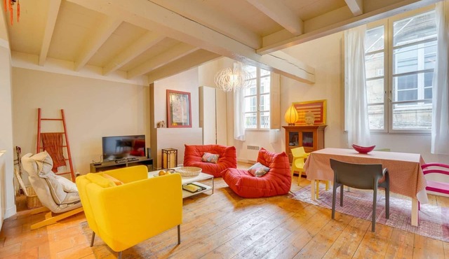 OBSERVANCE - Superb spacious and bright duplex - historic center of Bordeaux