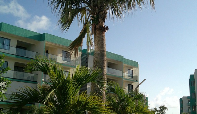 Obsidian Escape: Modern retreat with garden view, 1 BR , 2nd Floor.