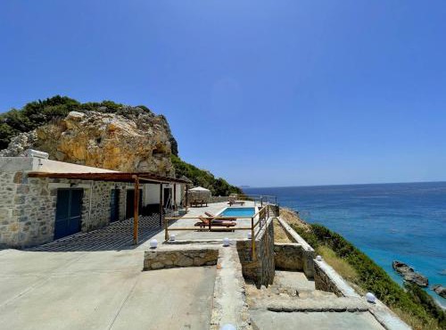 Ocean Bliss Villa, By Hellocrete