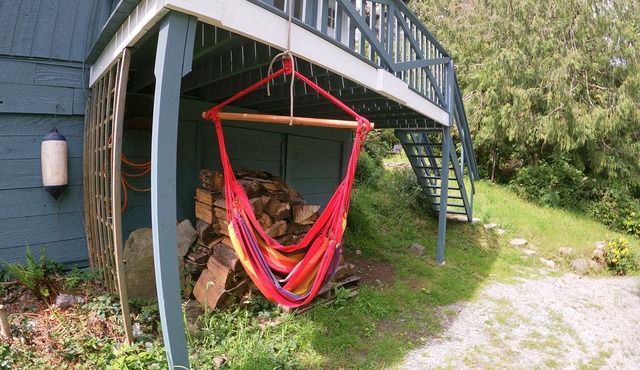 Ocean Breeze Cottage — Salt Spring Island. Peaceful, Nr. Town, Beaches, Lakes⭐
