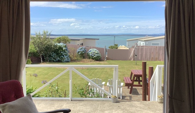 Ocean Breeze Holiday Home