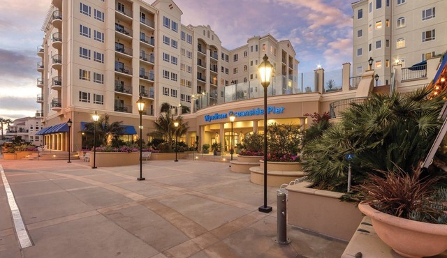 Ocean Front 2bd 2 ba At the Pier Thanksgiving
