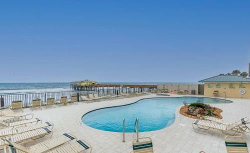 Ocean Front Condo with Amazing Views! Sunglow Resort 402 by Brightwild