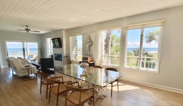 Ocean Front Condo with the Most Amazing Views!