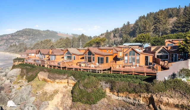 Ocean Front Cabin 16 Jacuzzi Incredible Views