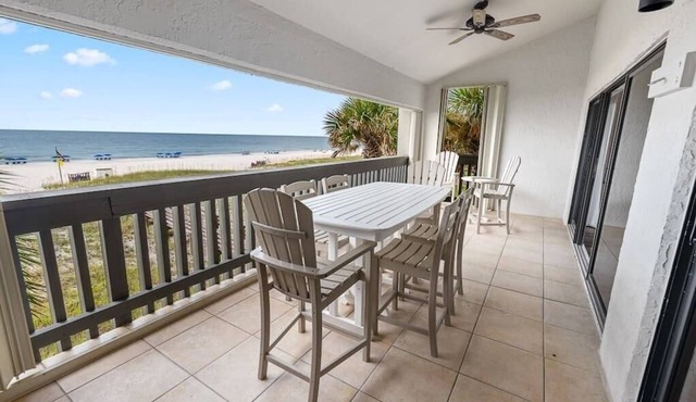 Ocean Front Condo Huge Balcony with Boat Slip