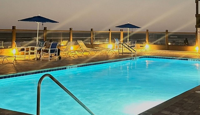 OCEAN FRONT Condo Daytona Beach!