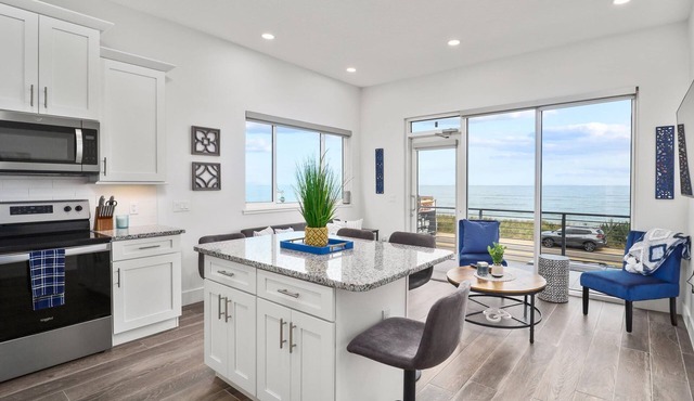 Ocean Front Flagler Beach Sleeps 5 People