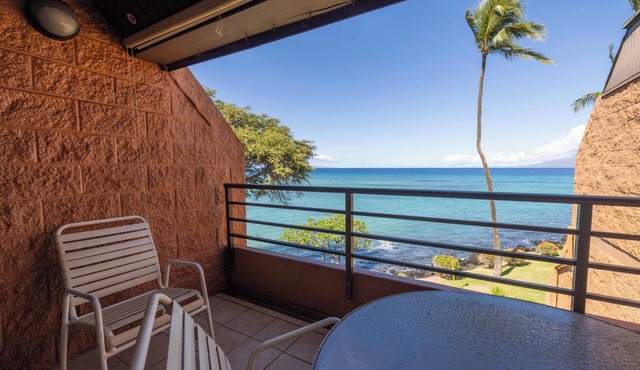 Ocean Front Kuleana 719 West Maui Quiet Serene with Great Views