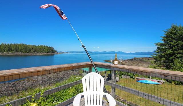 Ocean Front & Private Beach! Coffman Cove Lodge