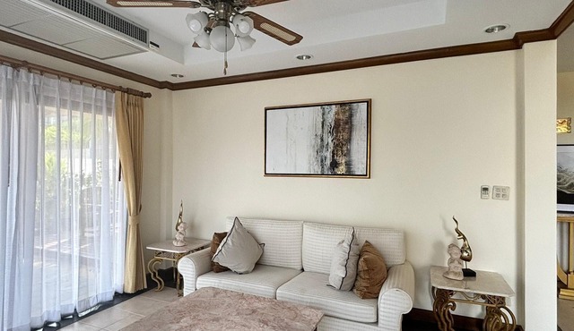 Ocean Front Villa with Stunning views and own private beach,relax, BBQ
