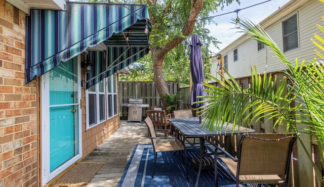 Ocean Side Cottage 89th St VA Beach- 20% discount Jul 4 - Jul 11, 2026