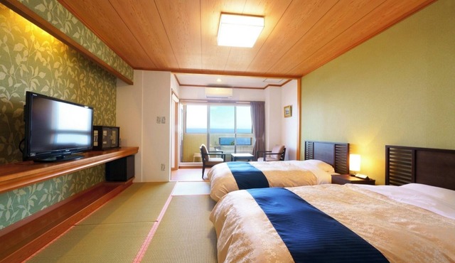 Ocean sideJapaneseWestern room with semiopena/Beppu Ōita