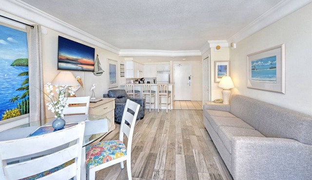 Ocean View 1BR Balcony x2 | 7th Floor | Sleeps 6