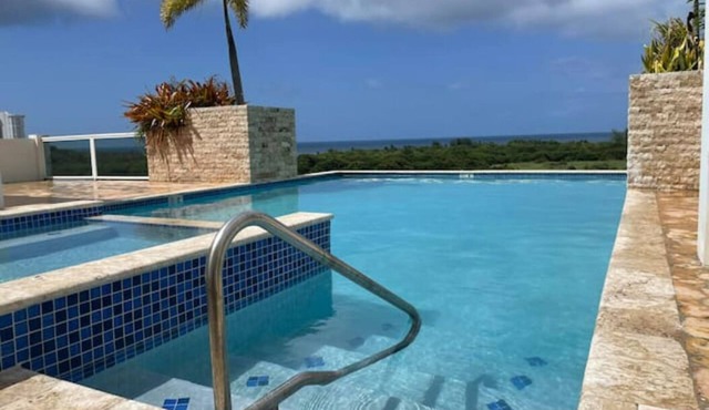 Ocean view apartment- close to beaches and Yunque