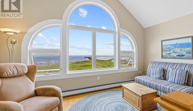 Ocean View Cottage In The Heart Of North Rustico- Seconds To Beach & Restaurants