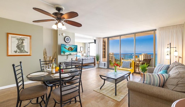 Ocean view high-floor condo with lanai & beach access