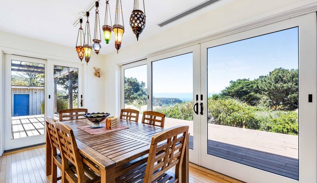 Ocean View Home with Private Hot Tub, Deck & Fireplace - Walk to Cooks Beach