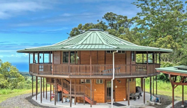 Ocean View Mountain Home by Akaka Falls.