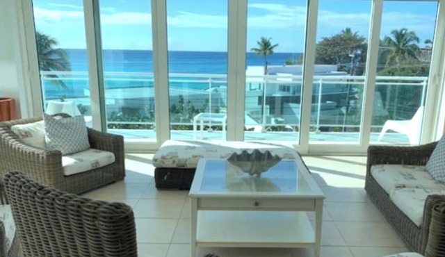 Ocean view peaceful Cozy 2-bed condo AC, fitness room in awesome Boca Chica