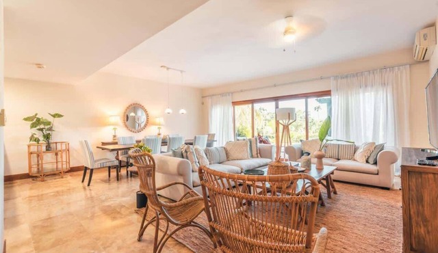 Ocean View Villa w/Pool & BBQ in Samana
